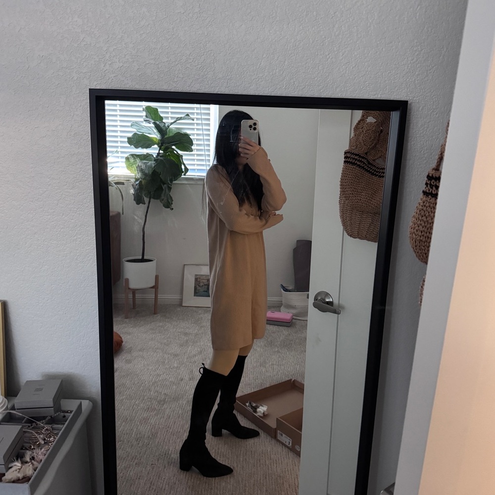 Club Monaco camel sweater dress, 80%wool, Large, excellent condition, no pilling